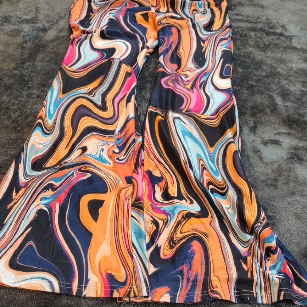 No Boundaries Multicolor Swirl Leggings